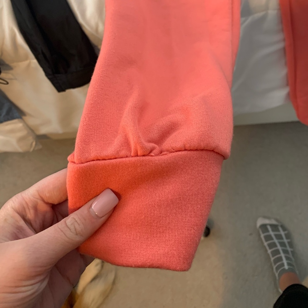 PrettyLittleThing Joggers - Picture 2 of 3
